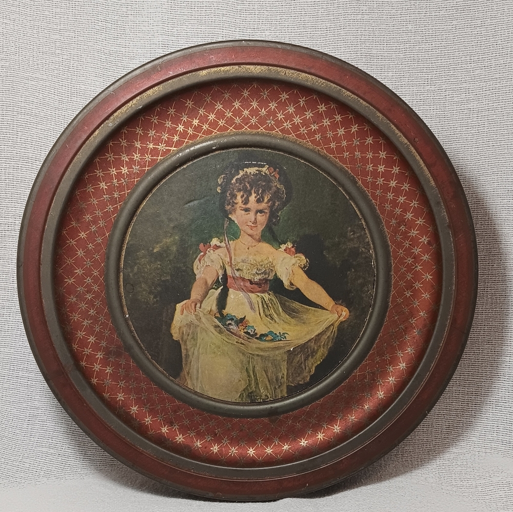 Vintage Decorative Tin with Victorian Girl Design | Sunshine Biscuits